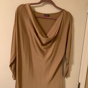 Vince Camuto, Silky in the front and soft jersey in the back, Large